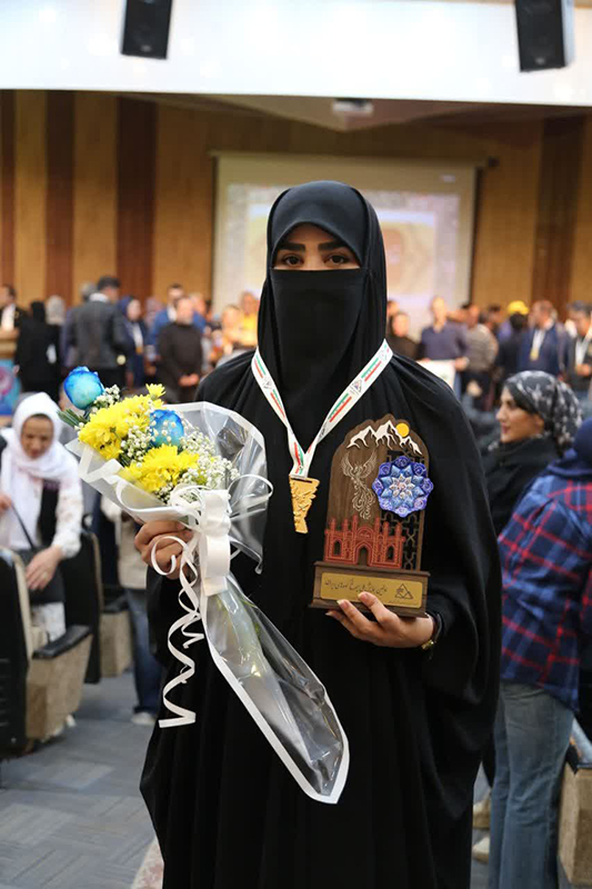 سمنان در اوج افتخار؛ تجلیل ملی از فاتحان ۳۱ قله کشور در همایش سیمرغ