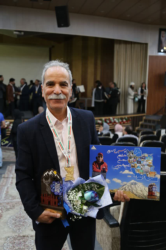 سمنان در اوج افتخار؛ تجلیل ملی از فاتحان ۳۱ قله کشور در همایش سیمرغ
