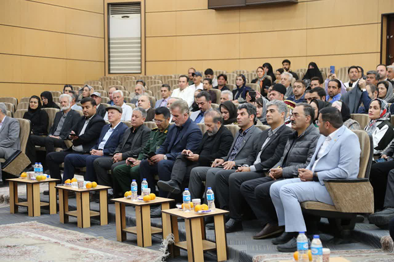 سمنان در اوج افتخار؛ تجلیل ملی از فاتحان ۳۱ قله کشور در همایش سیمرغ