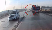 ببینید | نتیجه فاجعه‌بار قانون‌شکنی در اتوبان؛ لحظه متلاشی شدن خودروی سواری بعد از تصادف با کامیون