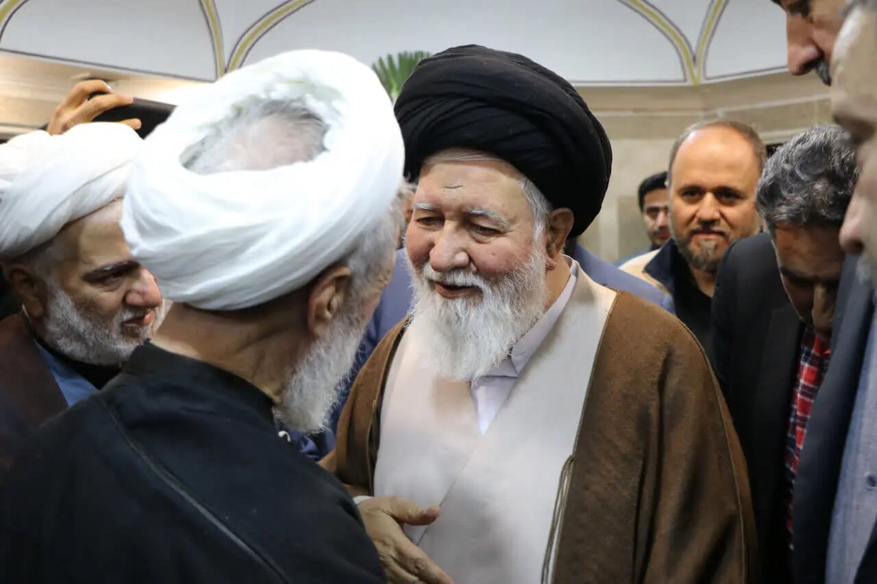 تصاویری از مراسم ترحیم فرزند کاظم صدیقی/ از رسایی تا علمالهدی در مجلس ختم