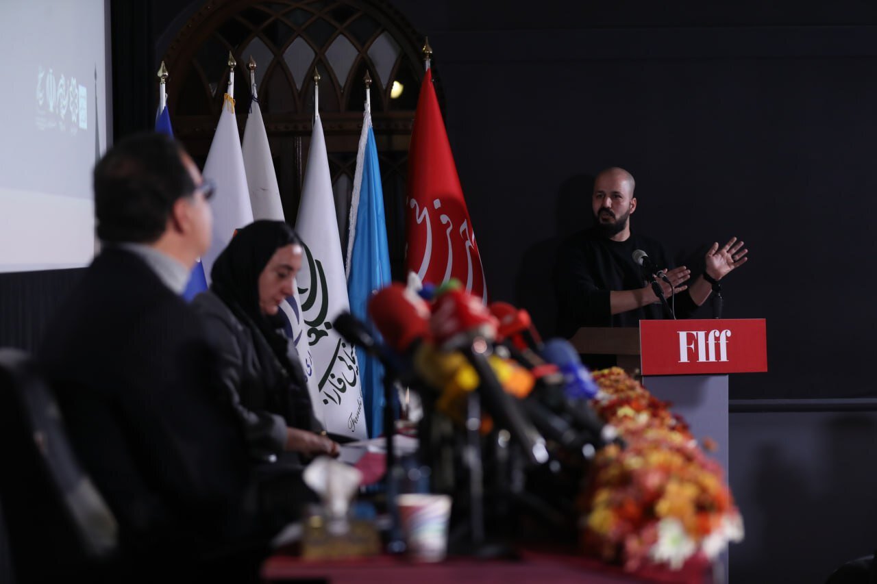 برای نخستین بار: نوری بیلگه جیلان رئیس هیات داوران جشنواره جهانی فیلم فجر شد/ حسینی: این روزهای سخت را با روزهای پس از امضای برجام مقایسه نکنید