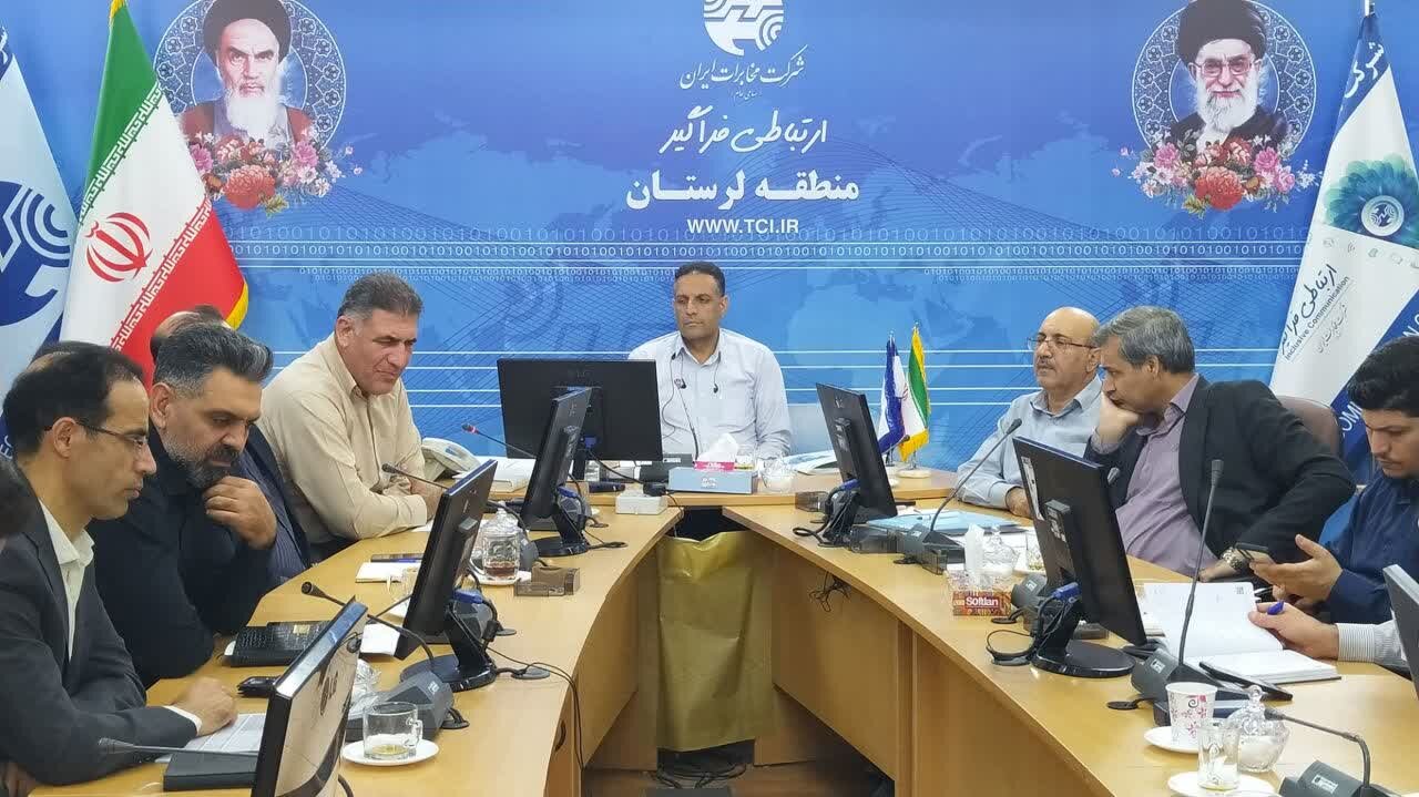 تأکید مدیر مخابرات لرستان بر اولویت اتصال مراکز حساس به شبکه فیبر نوری