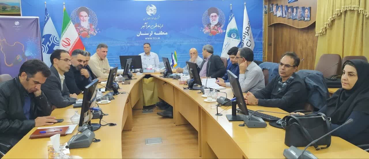 تأکید مدیر مخابرات لرستان بر اولویت اتصال مراکز حساس به شبکه فیبر نوری