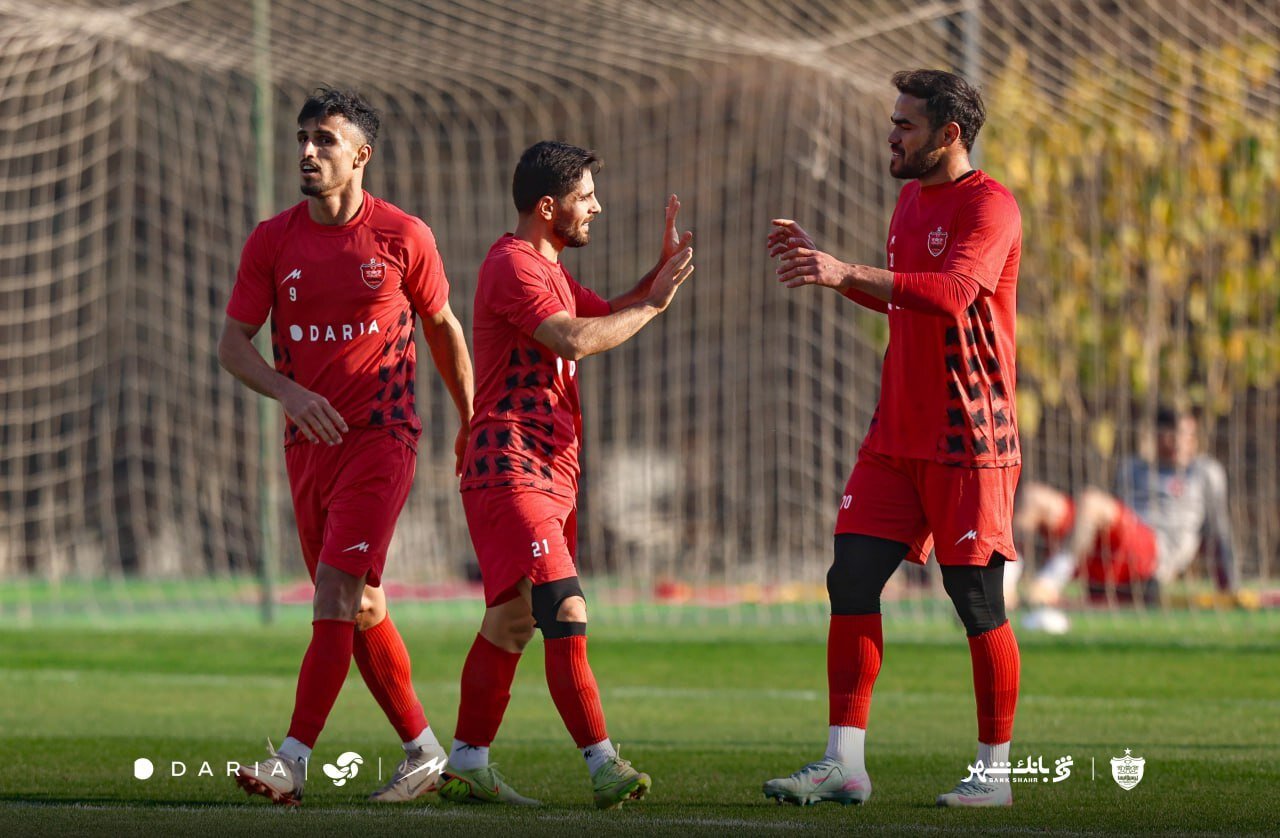 برد پرسپولیس با گلهای اورونوف و علیپور