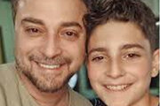 ببینید | همخوانی بابک جهانبخش و پسرش