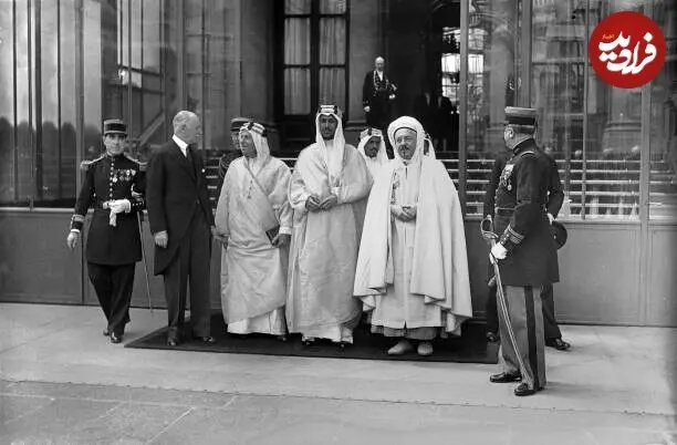 عکس/ ملک سعود، پادشاه دوم عربستان در کاخ الیزه در پاریس؛ سال ۱۳۱۳