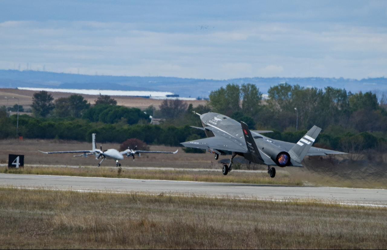 سلاح جدید ترکیه که رادارها را گیج میکند / جنگندهای که خلبان نمیخواهد