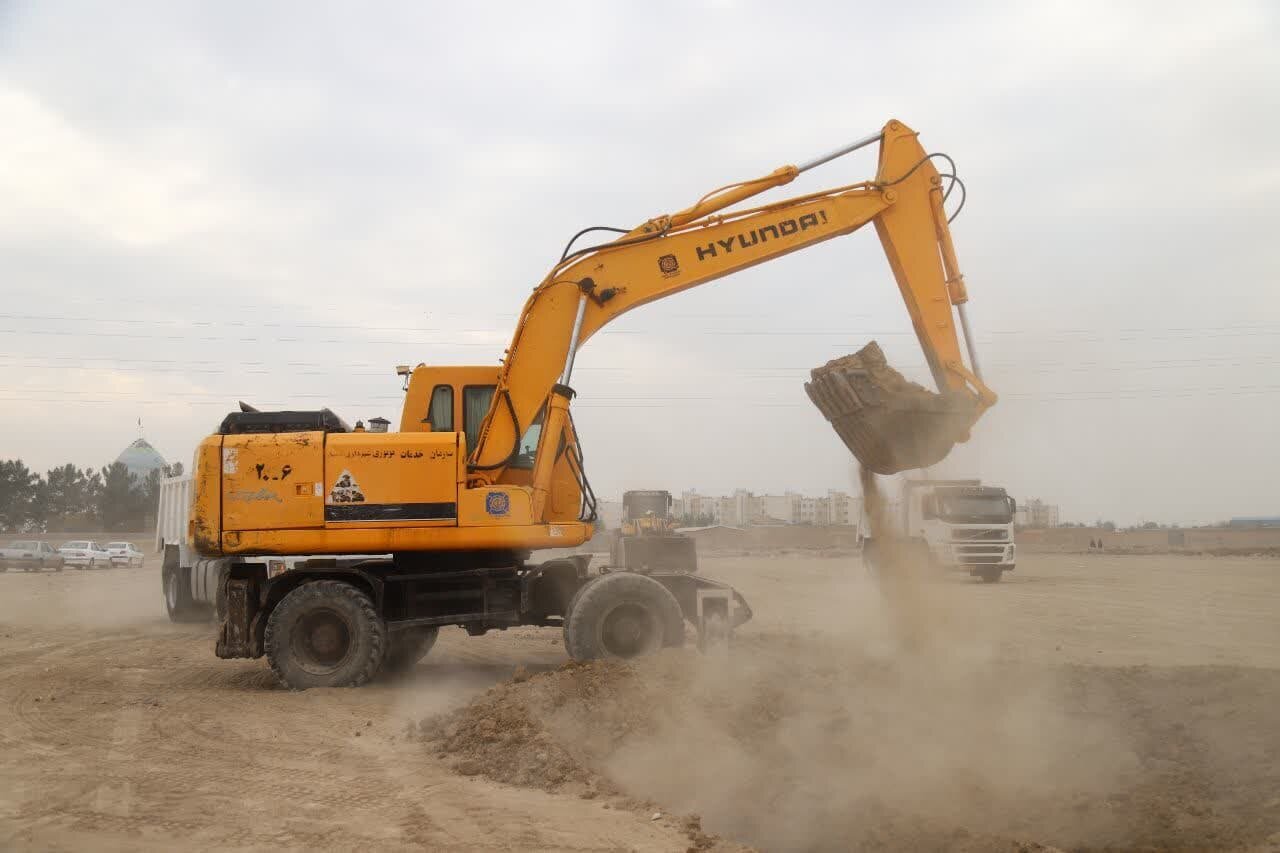 ساخت بیمارستان «۲۵ آبانِ» اصفهان در پیچ و خم بدقولیها/ مردم انتظار می کشند، مسئولان پشت گوش می اندازند!