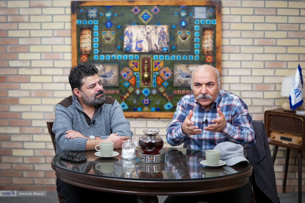 فیلمی برای بالا ماندن پرچم سینهسوختهها/ یک کتکخور چهطور کتکزن میشود؟/ کارگردانی که پشت صحنه سینما، روابط آدمهایش و اتفاقات آن برایش مهم است