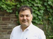 حسن پیرنیا تاریخ‌نگاری اروپامحور را در ایران جا انداخت و در کتاب‌های درسی نفوذ کرد