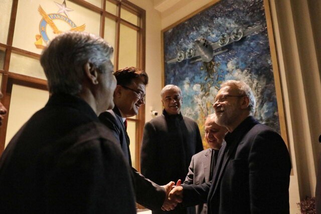 اولین تصاویر از علی لاریجانی در پاکستان/ همکاریهای ایران و پاکستان به صلح منطقه کمک میکند