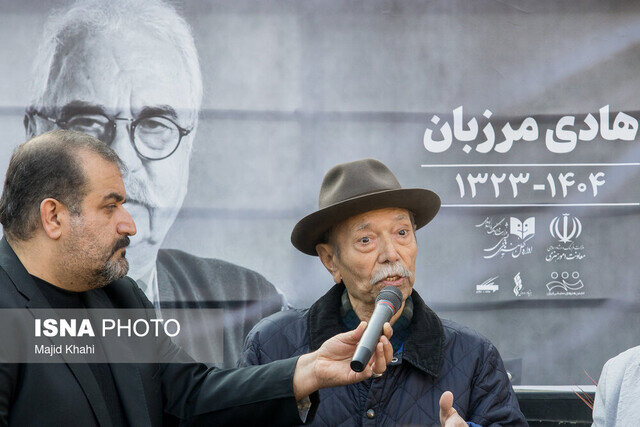 اکبر زنجانپور: هادی مرزبان آنقدر رنج کشید که نمیدانم خوب شد رفت یا بد/ ایرج راد: توقیف «تانگوی تخممرغ داغ» باعث سکته مغزی او شد