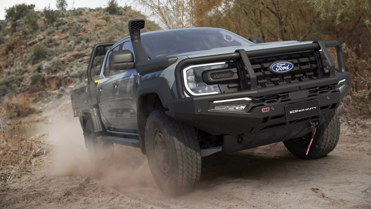 رقیب آمریکایی هایلوکس به میدان نبرد آمد