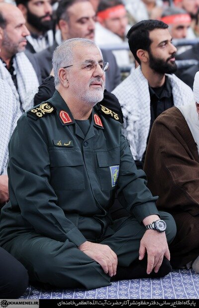 تصاویری از مراسم روز بسیج در حسینیه امام خمینی/ فرمانده کل سپاه و امام جمعه اردبیل هم بودند