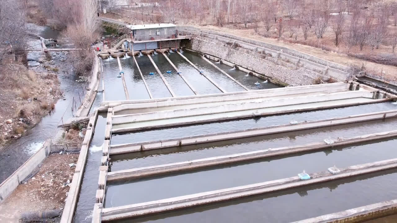 هفته بسیج در لرستان با آبرسانی به ۳۰  روستا و تکمیل  ۶ خانه محرومین