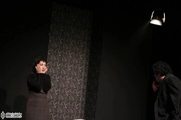 حسن معجونی و نگار عابدی در نقش بانی و کلاید / عکس