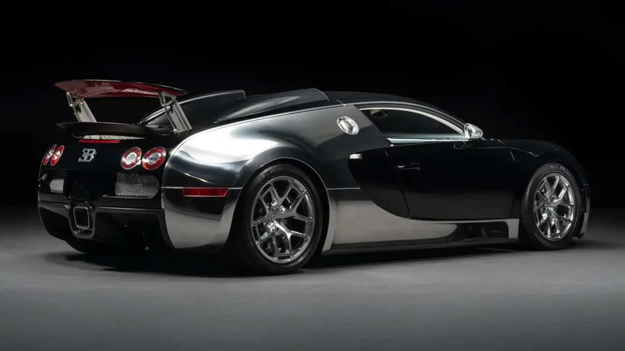 حراج بوگاتی ویرون با بدنه آینهای