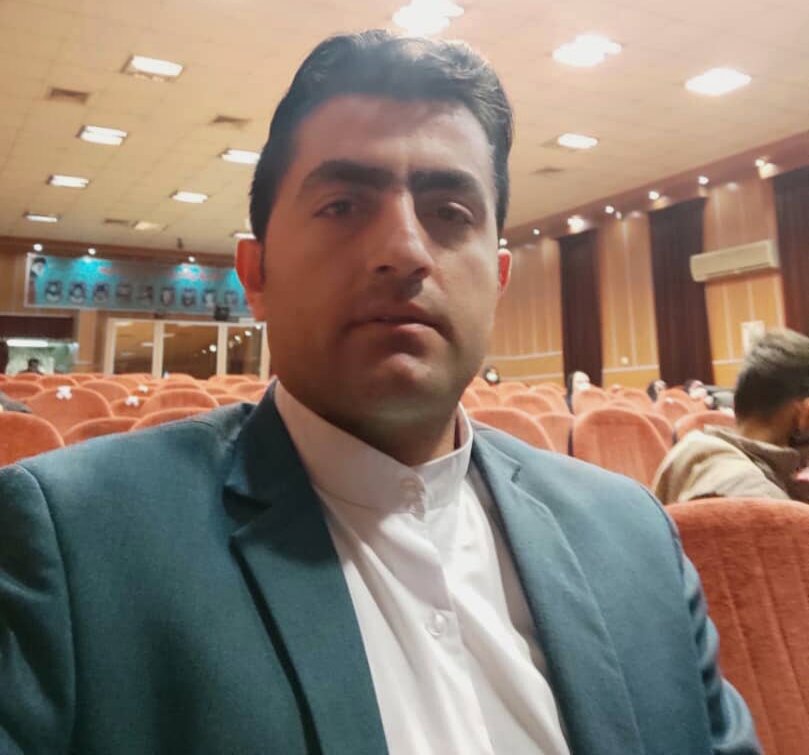 تحقیقات جدید نشان می‌دهد که بین دردهای زانو و کمر ارتباط مستقیمی وجود دارد که می‌تواند کیفیت زندگی افراد را تحت تأثیر قرار دهد. این پیوند می‌تواند به مشکلات حرکتی و ناراحتی‌های روزمره منجر شود، به طوری که افراد در فعالیت‌های روزانه خود با چالش‌های بسیاری مواجه می‌شوند.