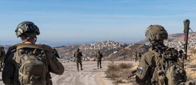 ستون نظامی ارتش ایالات متحده به منطقه دیرالزور در سوریه وارد شد. ستون نظامی ارتش ایالات متحده به منطقه دیرالزور در سوریه وارد شد.