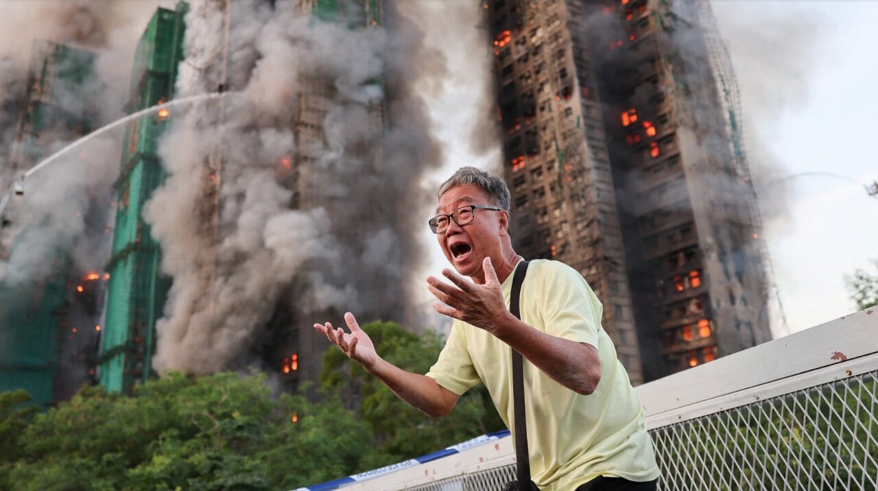 تصاویری آخرالزمانی از افزایش آمار قربانیان در هنگ‌کنگ؛ تاکنون 94 نفر جان باختند/ جستجو برای یافتن صدها مفقود ادامه دارد / عکس