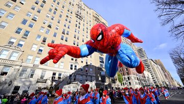 رکوردشکنی تاریخی در آمریکا؛ رژه روز شکرگزاری با 34.3 میلیون بیننده غوغا کرد