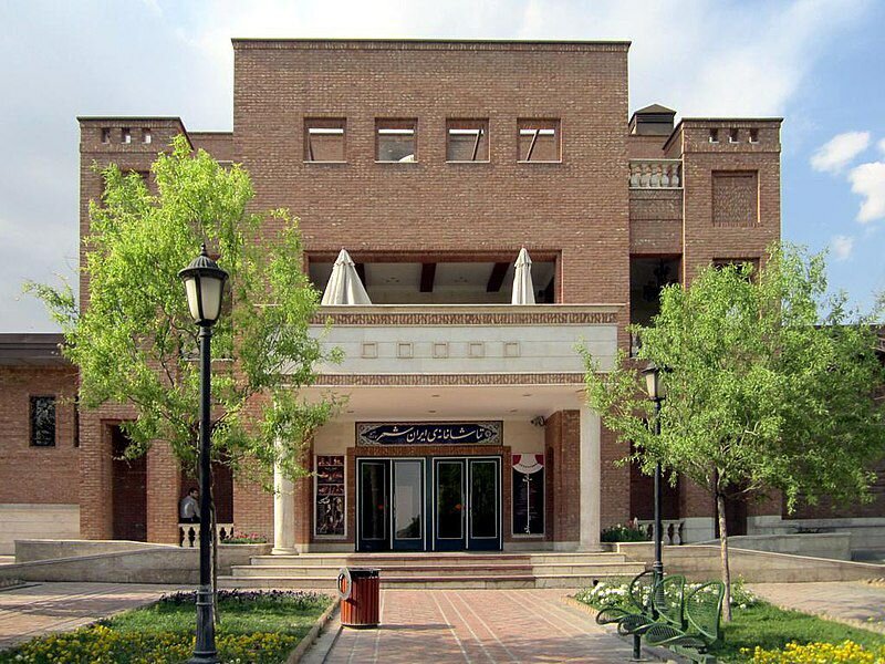 عنوان «قتل آقای هاورشام» و «شب مجلس ناهید» به جمع میلیاردی پیوستهاند. عنوان «قتل آقای هاورشام» و «شب مجلس ناهید» به جمع میلیاردی پیوستهاند.