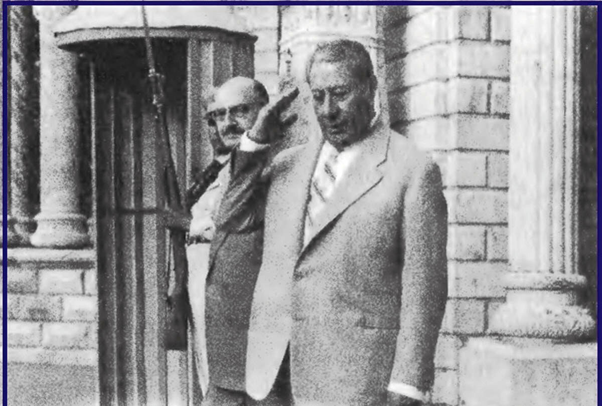 مزرعه خشخاشِ رئیس مجلس لو رفت؛ ۱۳۳۷ + جزئیات