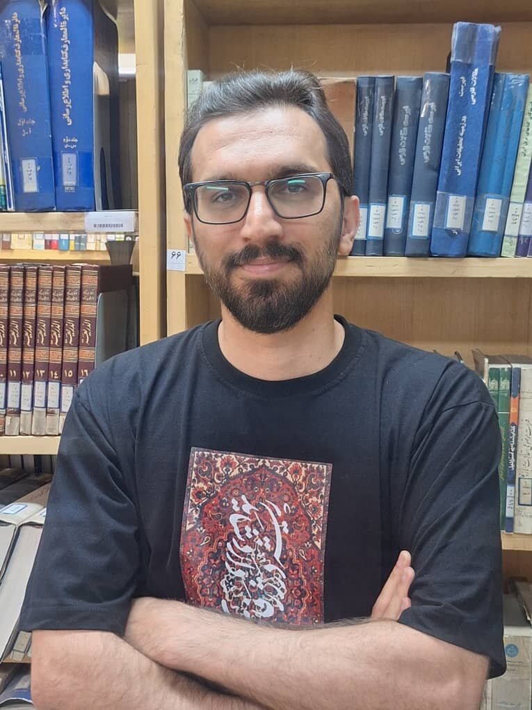 اقدامات آمرانه رضاشاهی می‌کوشید فرهنگ‌های متنوع ایرانی‌ها را در روند نوسازی از بین ببرد