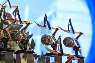 موفقیت هنرمندان چهارمحال و بختیاری در جشنواره بین‌المللی ستاره‌های صحنه