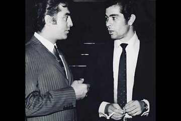 بهروز وثوقی مدت زیادی با اشرف پهلوی بود و با دربار ارتباط داشت