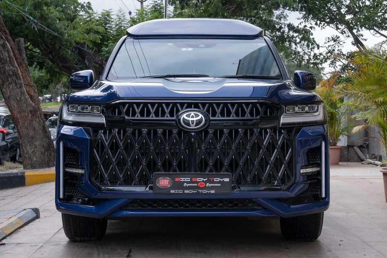 تویوتا لندکروز هندی / لیموزینی با کابین لوکس‌تر از رولزرویس!