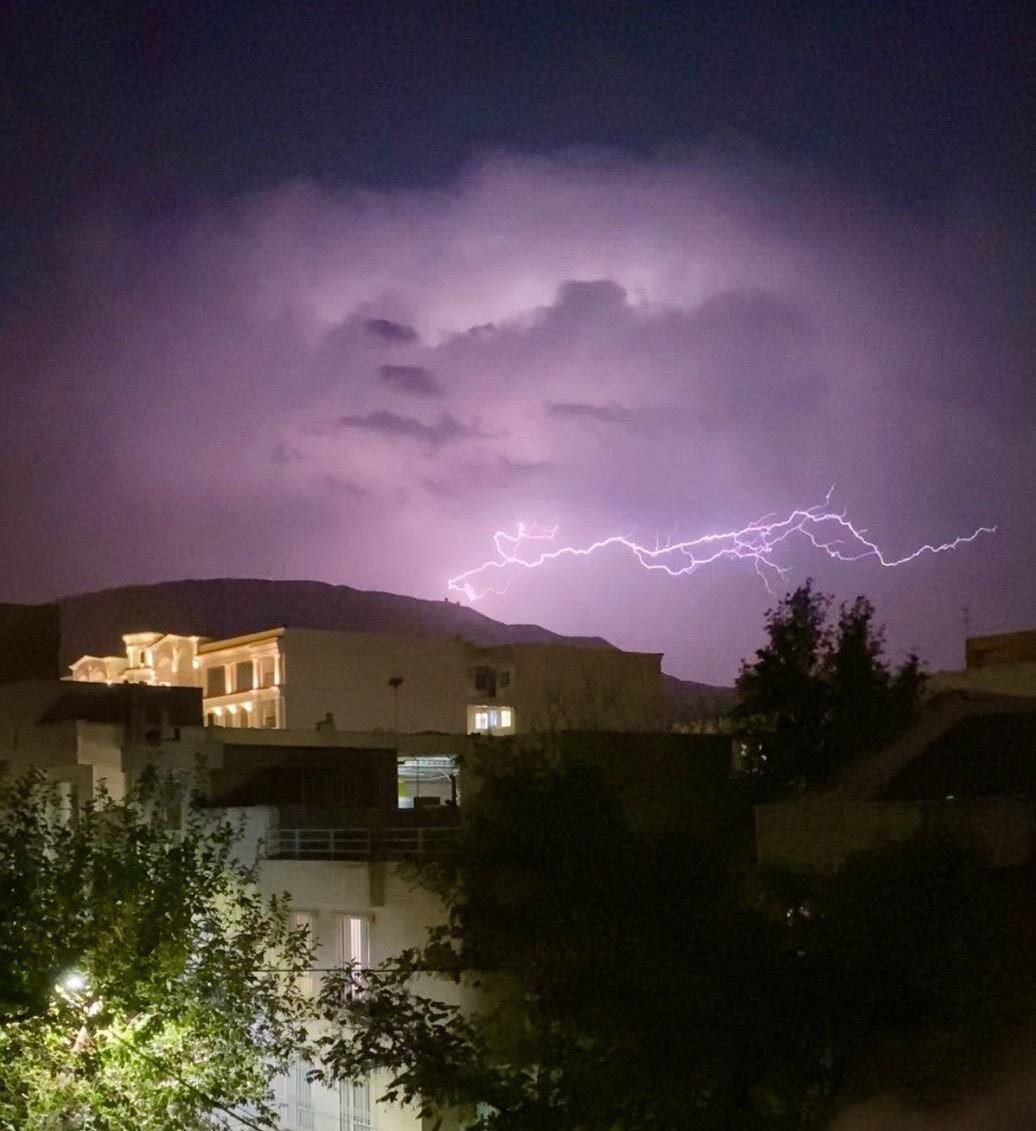 عکس | تصاویری زیبا از رعد و برق امشب در کرج