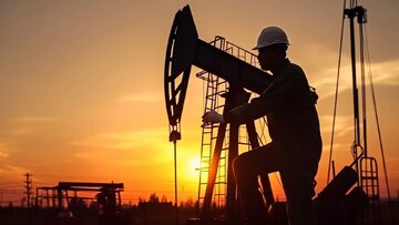 سیگنال اوکراین و ونزوئلا به بازار نفت / قیمت نفت در نقطه حساس؟