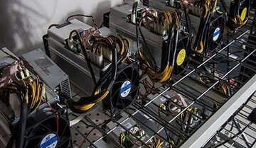 توقیف بیش از ۱۱۰۰ ماینر غیر مجاز در هرمزگان