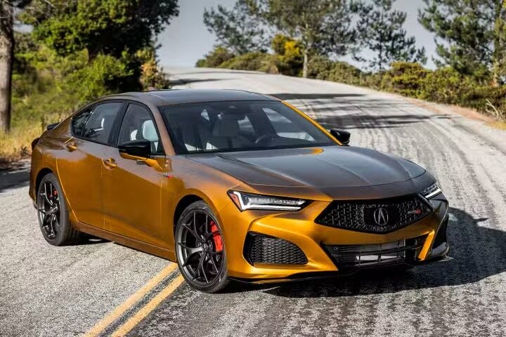 با کمتر از ۳ میلیارد تومان، خارج از ایران چه خودروهایی میتوان خرید؟