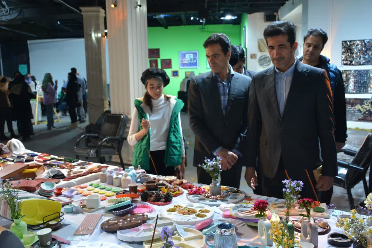 آغاز هفته هنر وارگه در بعثت‌مال خرم‌آباد