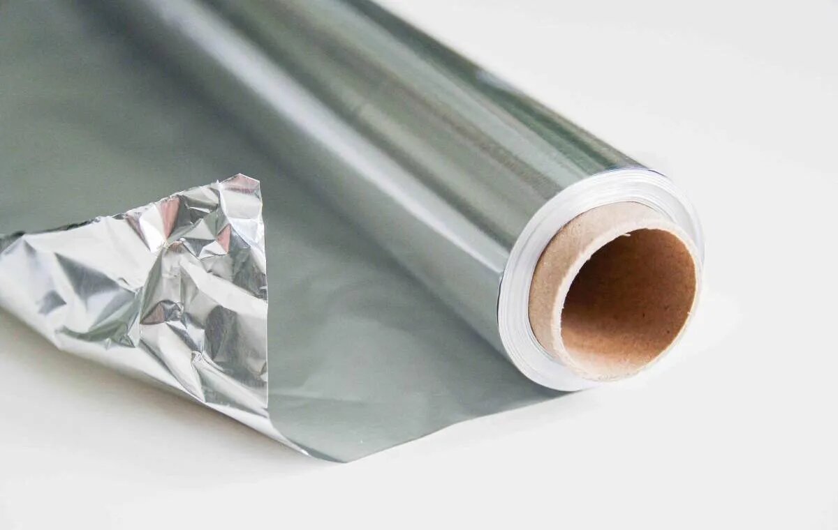 آیا استفاده از فویلهای آلومینیومی خطرناک است؟/ چه غذاهایی نباید با فویل در تماس باشند/ کاربرد کاغذ نسوز چیست؟