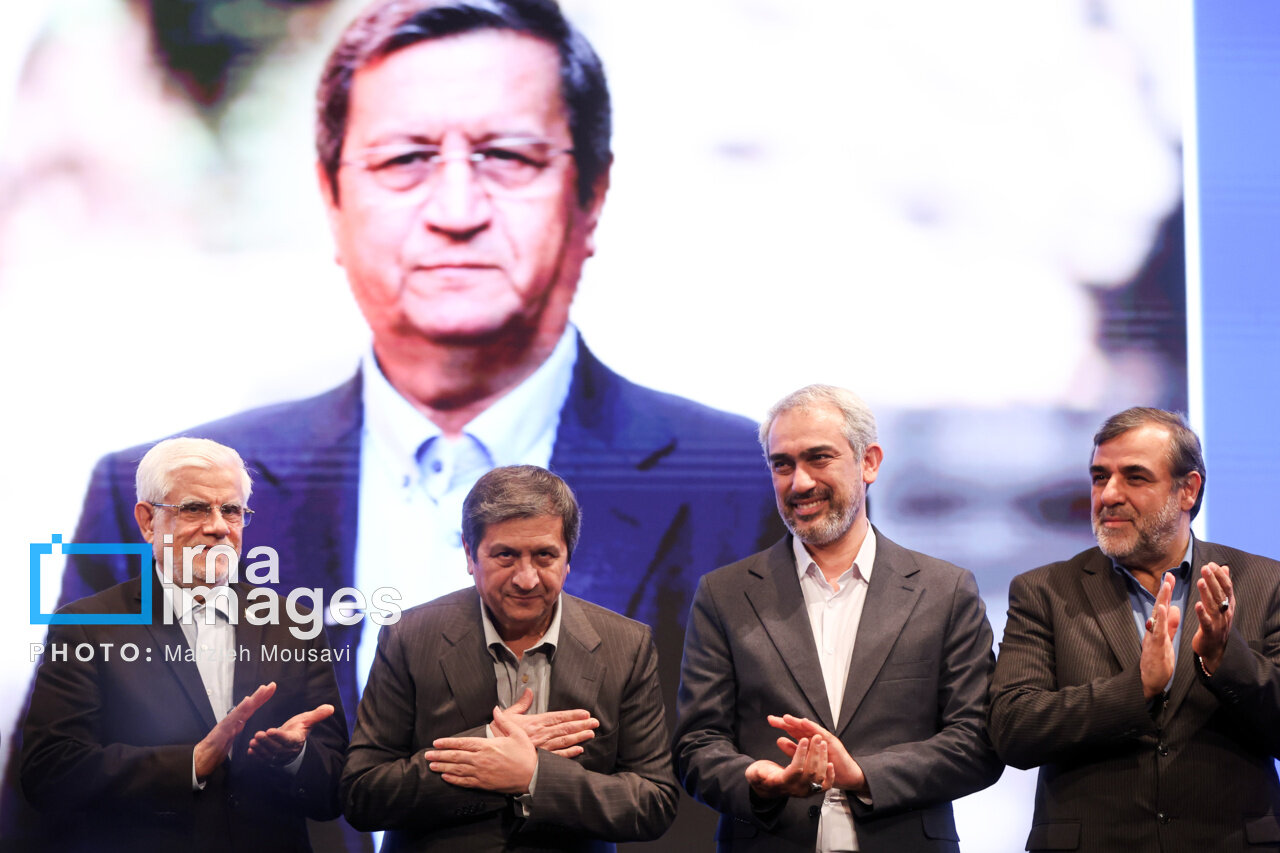 وزیر استیضاح شده دولت پزشکیان در کنار عارف و مدنی زاده+ تصاویر