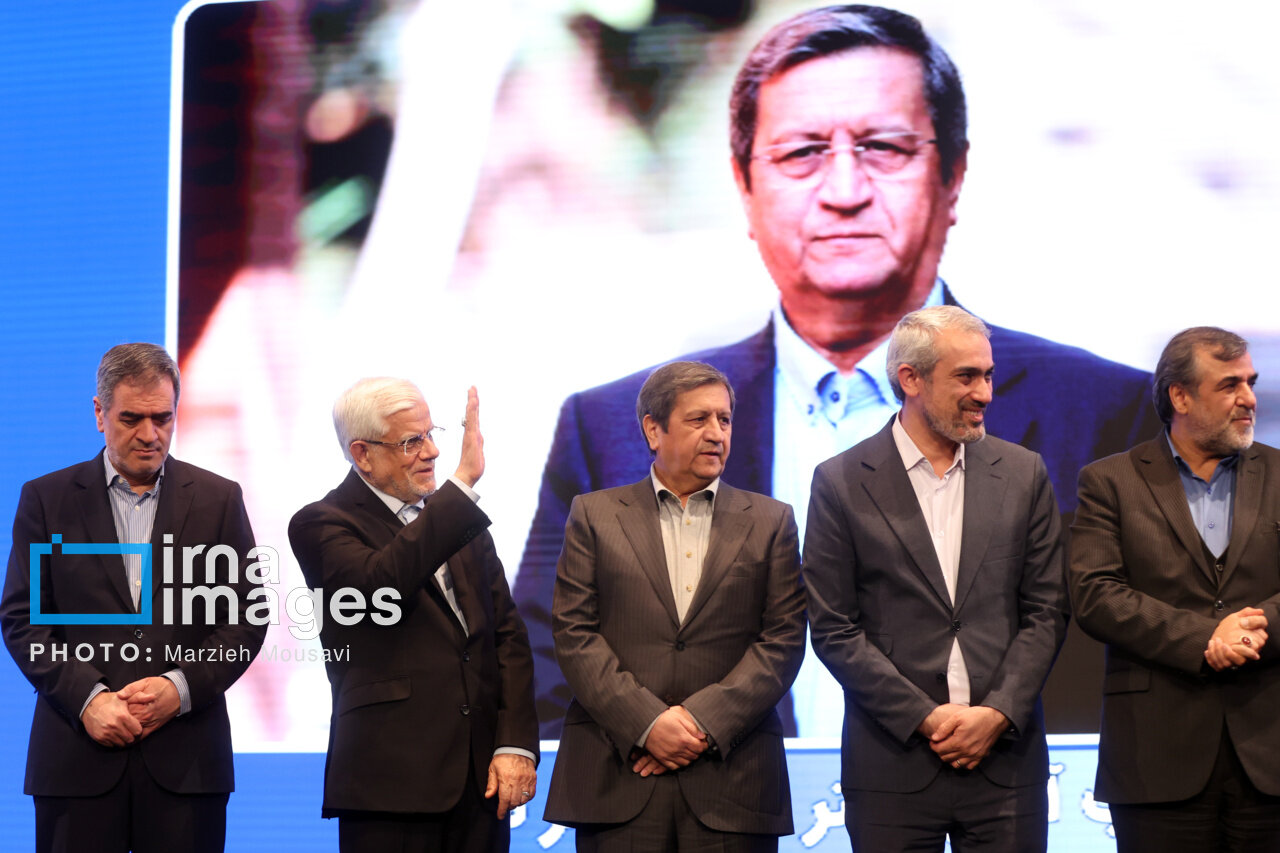 وزیر استیضاح شده دولت پزشکیان در کنار عارف و مدنی زاده+ تصاویر