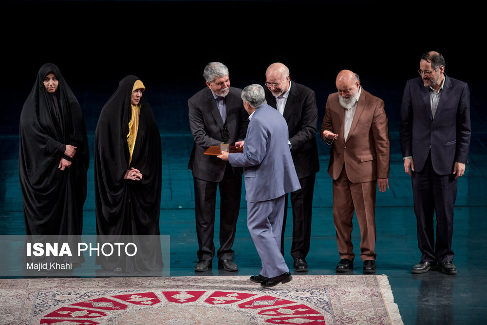 عکسی متفاوت از همسر قالیباف در کنار مسعود پزشکیان/ رئیس مجلس هم بود