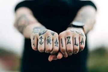 با تصمیم تتو زدن نوجوان چه باید کرد؟