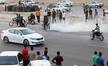 مطالبه شهروندان جاسکی برای برخورد با موتورسیکلت‌های مزاحم