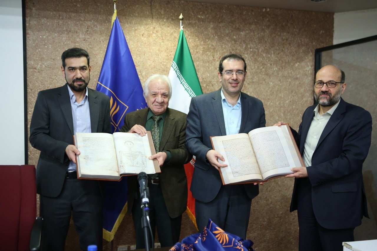 عنوان «ذخیره خوارزمشاهی» و اهمیت آن در تاریخ پزشکی ایران را نمی‌توان نادیده گرفت. این اثر برجسته، به عنوان یک منبع علمی و تاریخی، نقش بسزایی در گسترش دانش پزشکی در دوران خود ایفا کرده است. این کتاب به ویژه در زمان خوارزمشاهیان، یکی از دوره‌های مهم در توسعه علم و دانش در ایران به شمار می‌رود. 

«ذخیره خوارزمشاهی» نشان‌دهنده توانمندی‌های علمی آن زمان و تأثیرات دیرپای آن بر روی پزشکی ایرانی و اسلامی است. این اثر نه تنها شامل اطلاعات پزشکی، بلکه همچنین به مباحث داروسازی و علوم وابسته نیز پرداخته و پایه‌گذار راه‌های نوین در درمان بیماری‌ها بوده است.