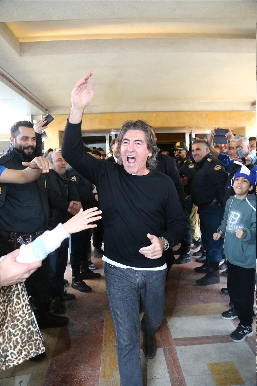 عکس| شادی ساپینتو قبل از شروع دربی!