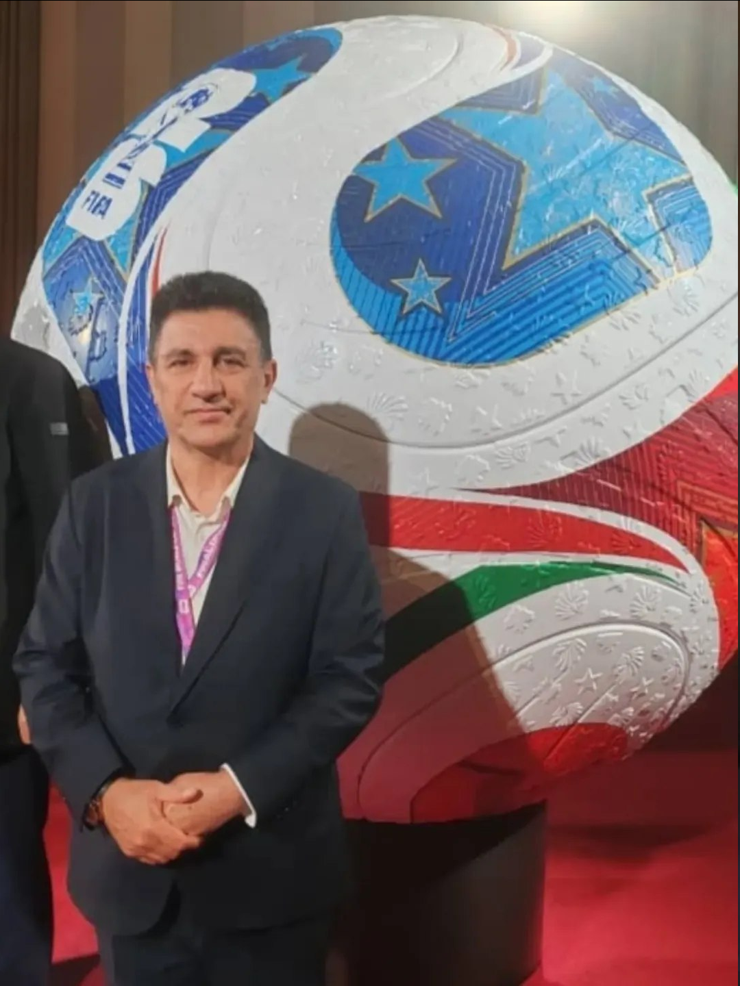 عکس| اولین تصاویر امیر قلعه‌نویی در قرعه‌کشی جام جهانی