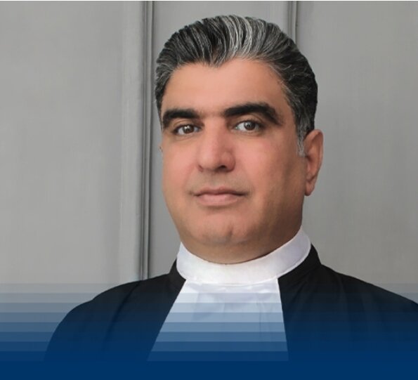 از آن همه آزار و ایذا، قلب وکیل شریف کانون وکلا خسرو علیکردی ایستاد