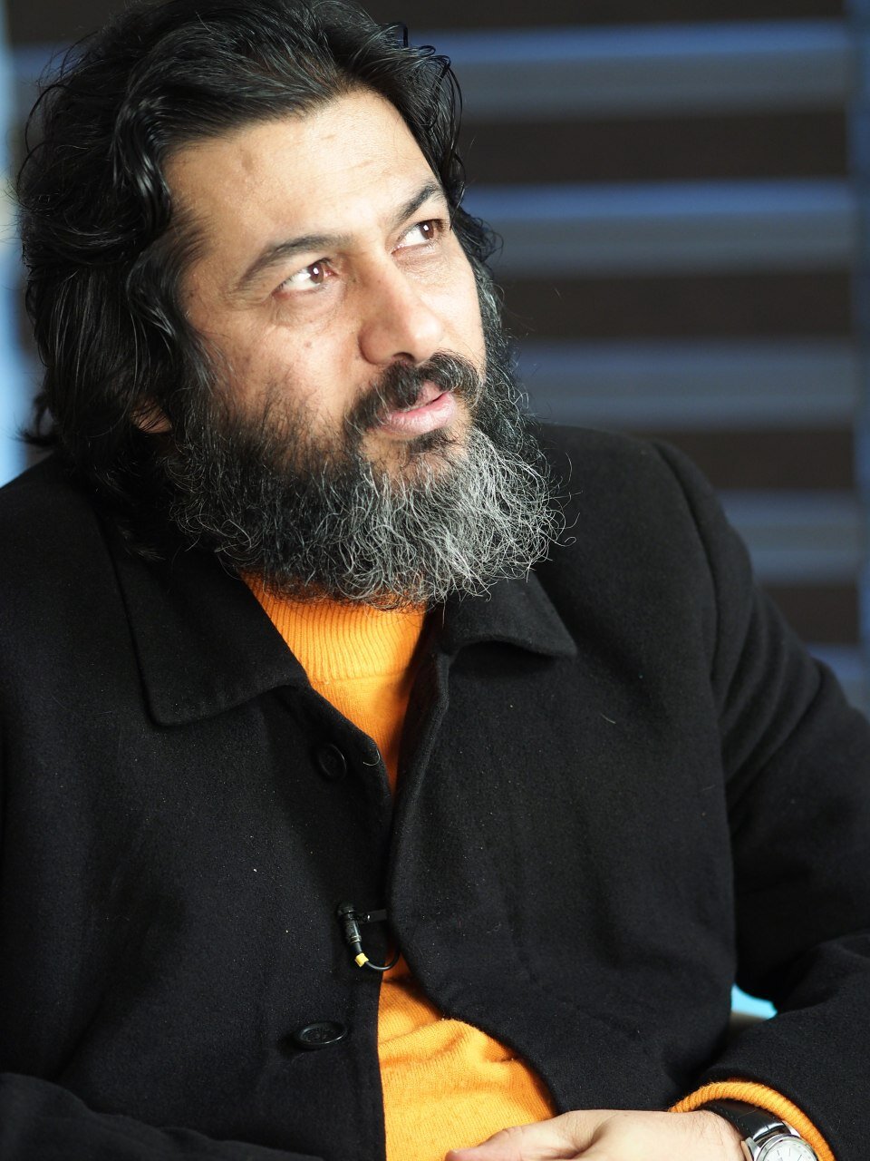 مردم، به‌ سادگی فریب نمی‌خورند/ واژه «ایران»، به‌تنهایی نمی‌تواند مردم را متحد کند/ مردم در بزنگاه‌های سخت و حساس کاری به نگاه رسمی حاکمیت ندارند