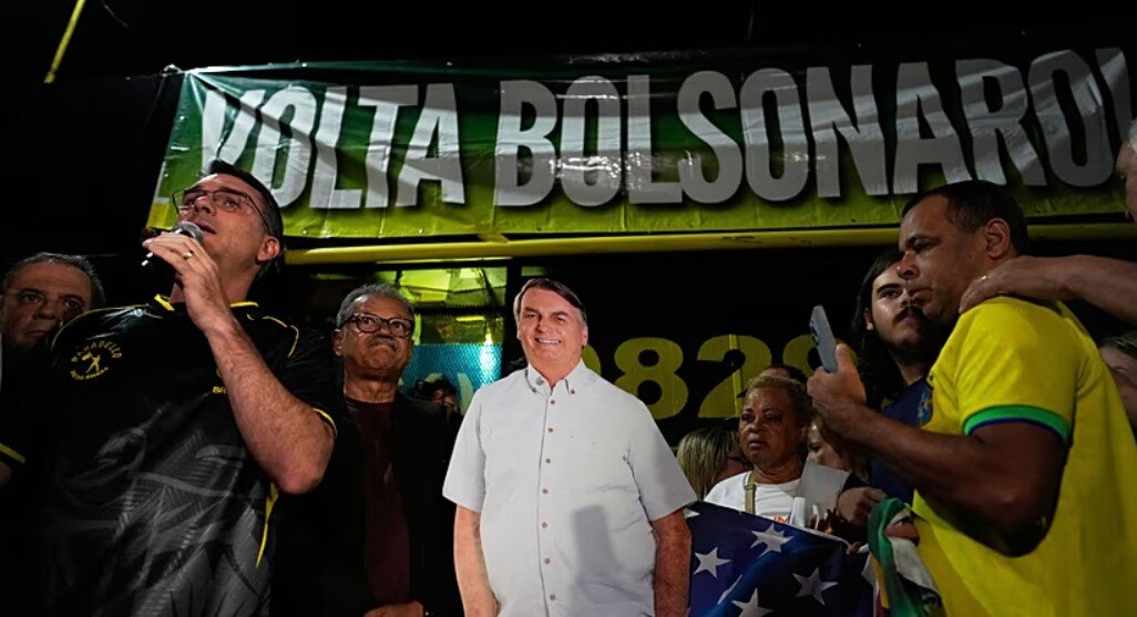 پدر در زندان؛ پسر در سودای ریاست جمهوری