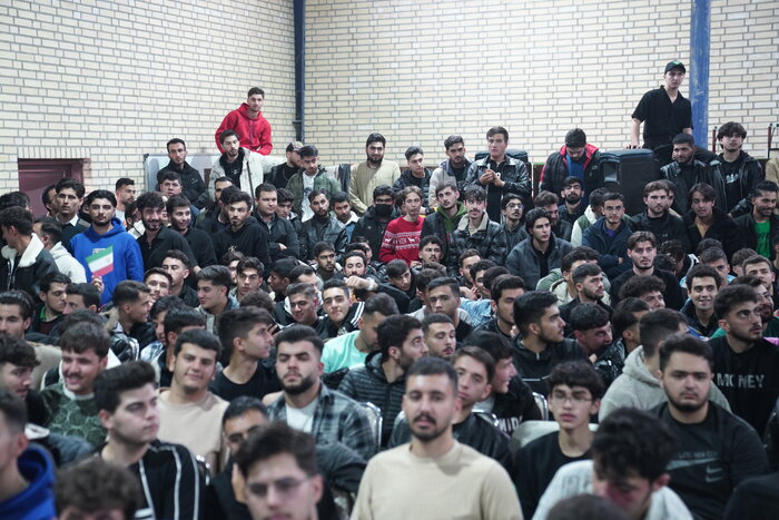 نیکزاد: راه نجات کشور از دانشگاه میگذرد